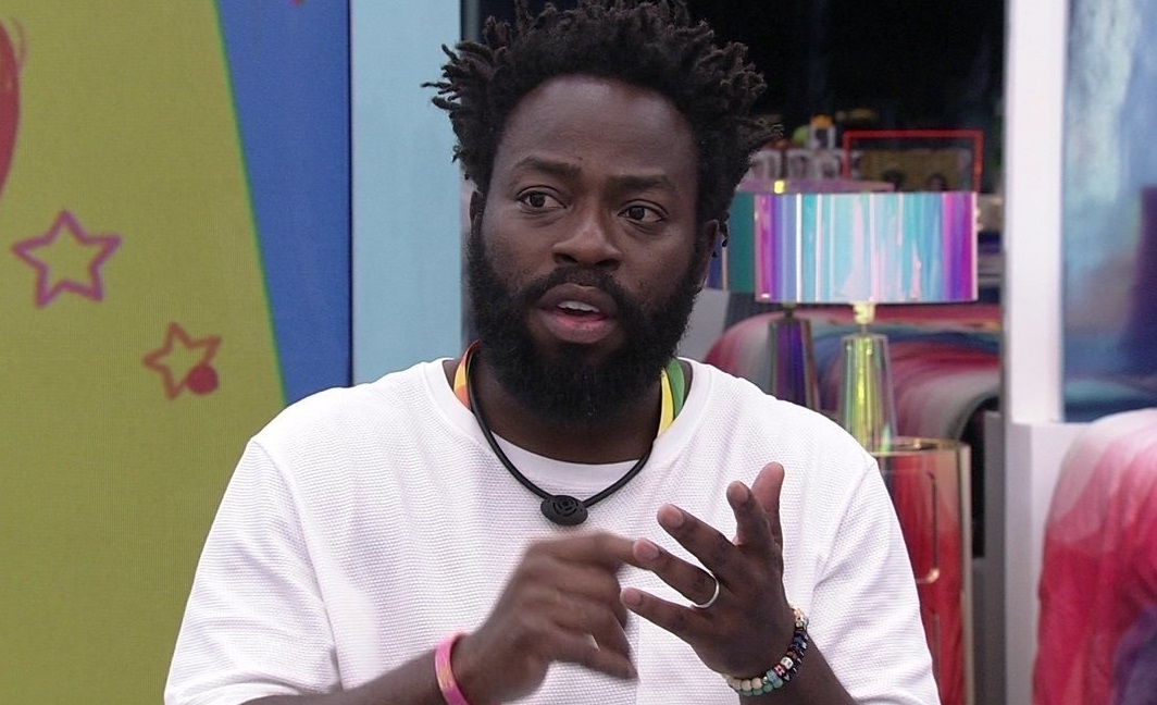 A fala veio após o surfista Pedro Scooby provocar o ator. BBB 22: Web reage a comentário homofóbico de Douglas Silva