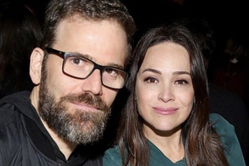 Atriz cita parceria com Jairo Goldflus e conta como tomaram a decisão. Gabriela Duarte termina casamento após 19 anos: 'Sempre meu amor'