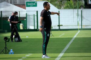Glauber Ramos, treinador do Goiás