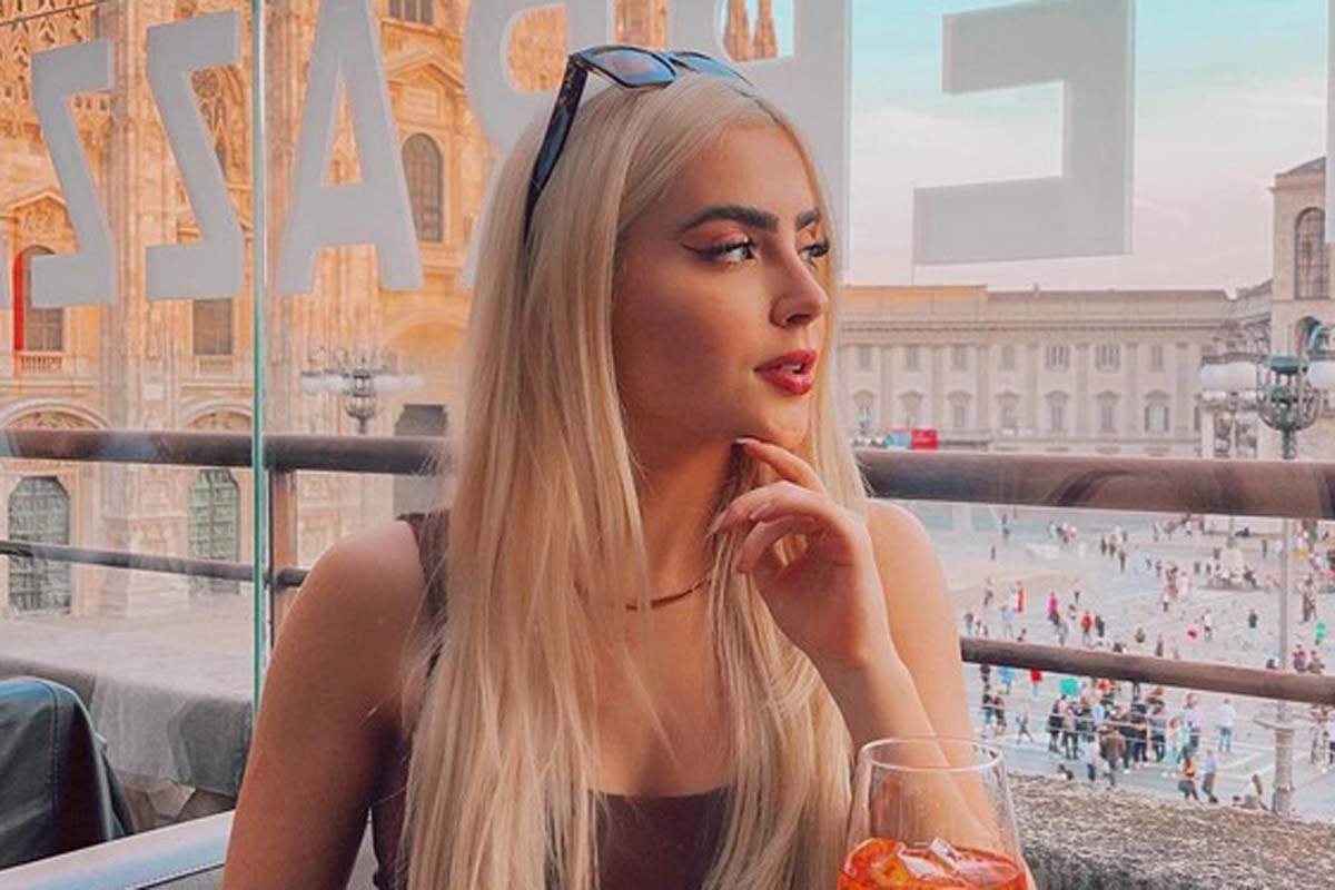 BBB 22: Jade Picon já teve polêmica com Gui Araújo e aperta a descarga com o pé jade picon está no BBB 22 famosos