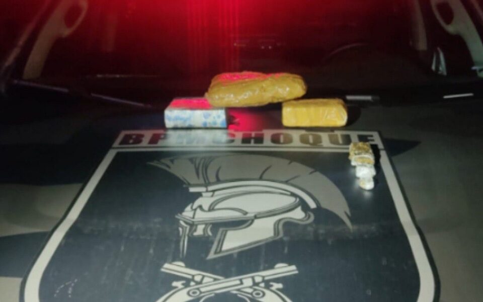 Homem é preso com maconha escondida dentro de sofá em Goiânia