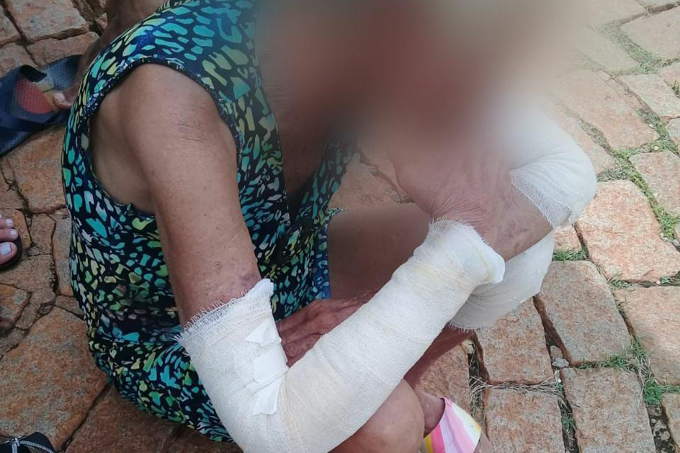 Homem é preso em flagrante após espancar a mãe idosa em Inhumas