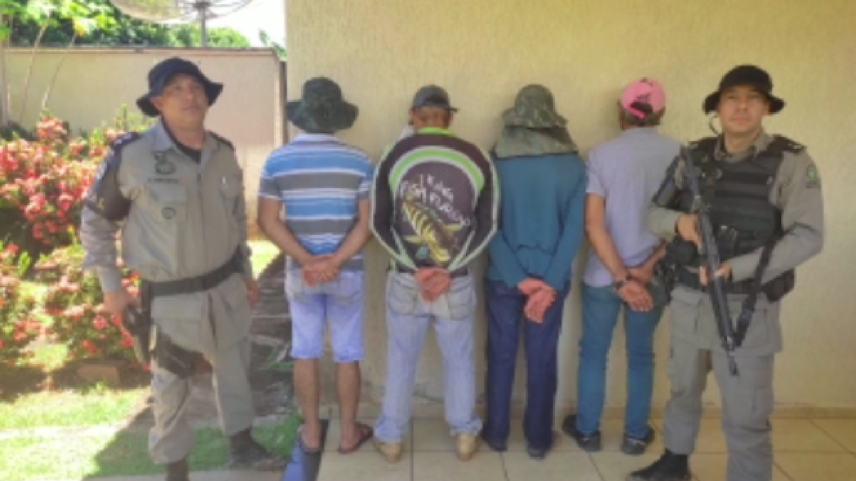 Grupo suspeito de garimpo ilegal de diamante no Rio Pilão é preso em Israelândia