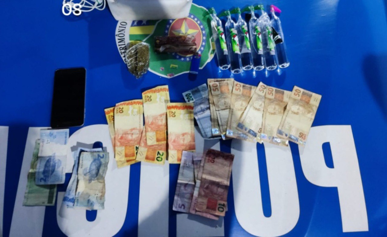 PM acaba com ponto de venda de drogas no centro de Goiânia (Foto: Polícia MIlitar)