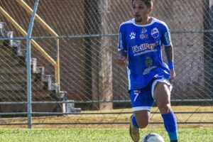 Atacante Rodrigo Porto no Penarol-AM