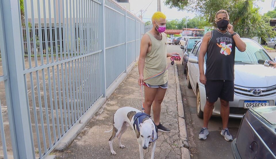Morador é notificado por tomar sol de sunga em condomínio no DF