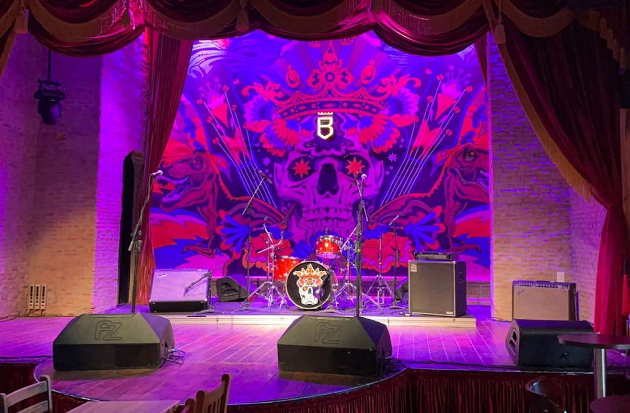 Palco do Bolshoi Pub 