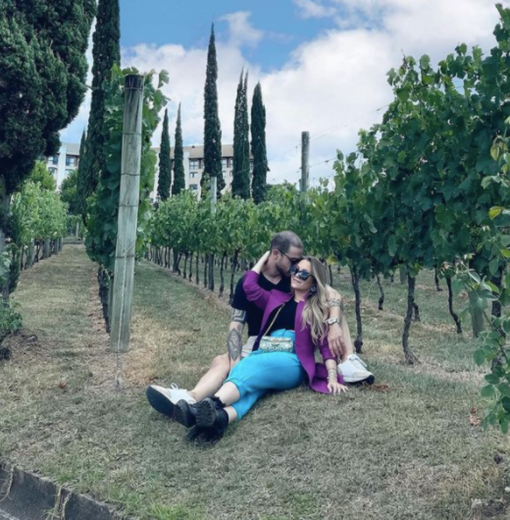 Carla Diaz assume namoro relacionamento com Felipe Bacar