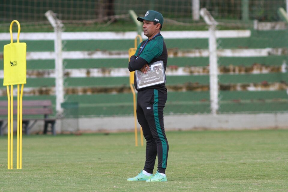Glauber Ramos, técnico do Goiás