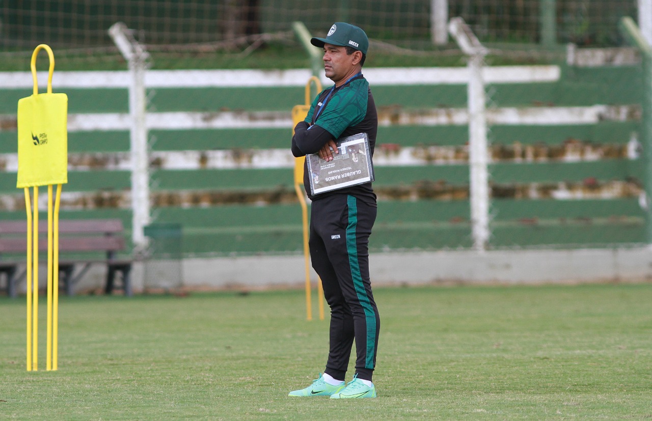 Glauber Ramos, técnico do Goiás