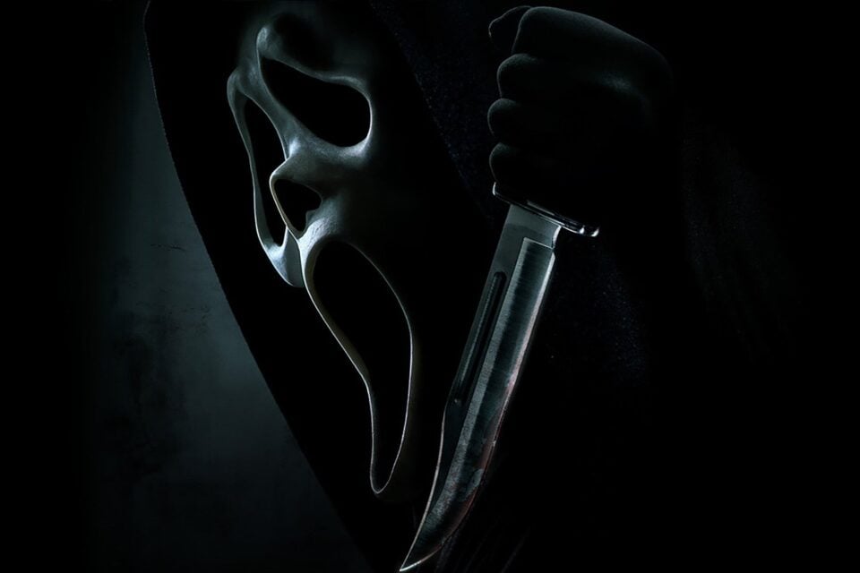 Filme Pânico 5 pesa a mão nas mortes e referências ao terror. Crítica: Sangrento e divertido, Scream é o fan-service que o público merece