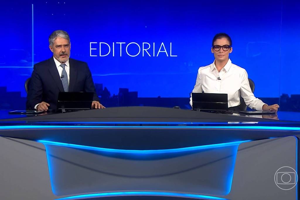 Globo chama de 'estapafúrdia' consulta pública sobre vacinação em crianças. Jornal Nacional fala de Bolsonaro contra Anvisa em editorial vídeo
