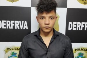 A Polícia Civil prendeu Matheus Vilela suspeito de furtar o carro do colega enquanto a vítima dormia na última quarta-feira (19), em Goiânia (Foto: Divulgação – PC)