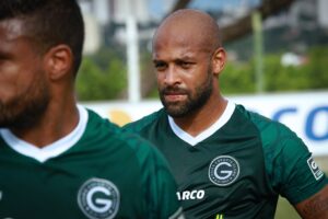 Fellipe Bastos, volante do Goiás