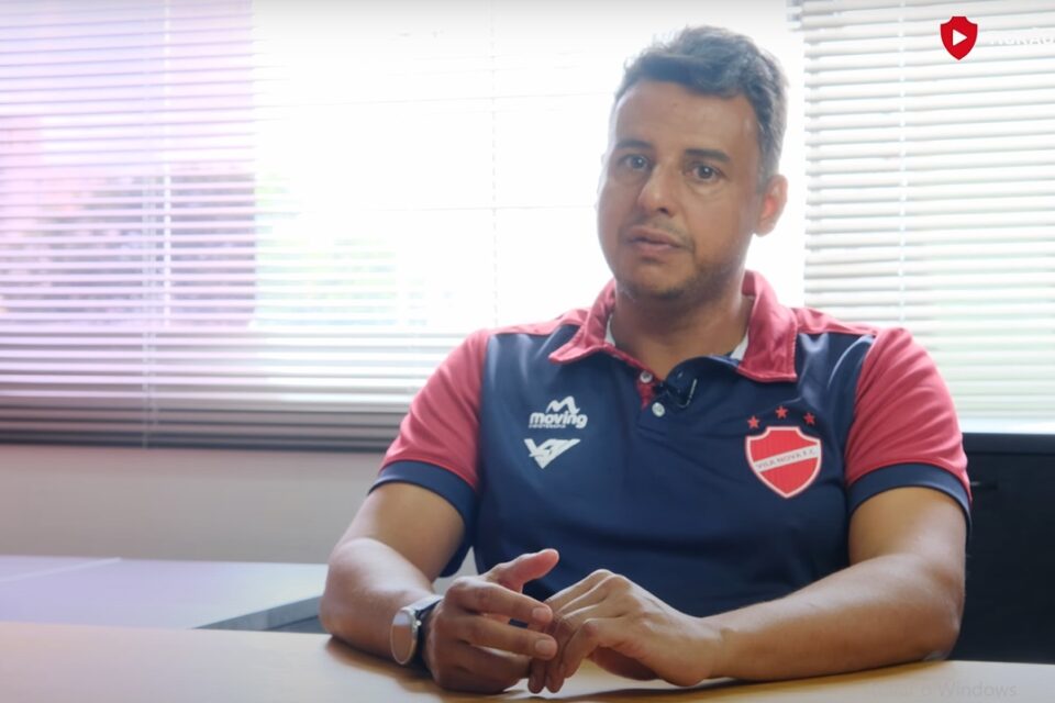 Fisiologista do Vila Nova, André Araújo