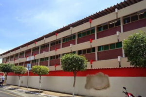 TJ mantém indenização de R$ 30 mil a aluno que perdeu dedo na escola em Itumbiara