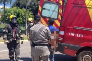 Homem foi socorrido pela PM e Corpo de Bombeiros (Foto: Captura)