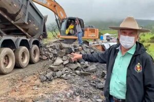 Caiado garante que GO-118 estará parcialmente liberada até sexta-feira