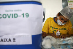 Aumentam casos de covid-19 no Amazonas, que passa à fase de risco alto