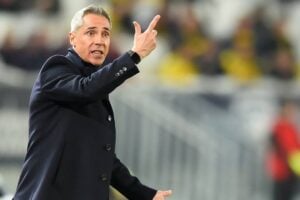 Português Paulo Sousa