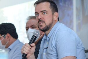 Gustavo Mendanha vai renunciar em 30 de março para disputar governo