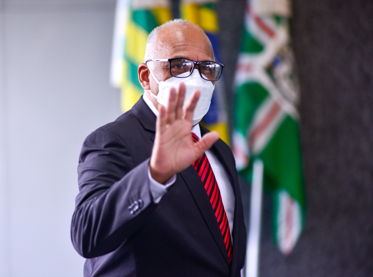 Prefeitura de Goiânia proíbe carnaval, grandes eventos e modifica funcionamento de bares e afins