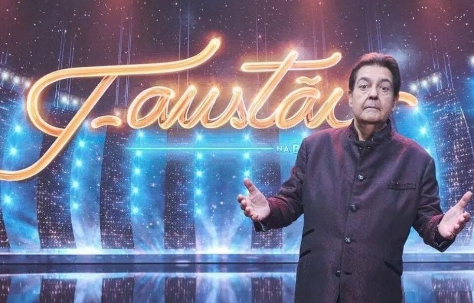 Foram desligados cerca de 10 profissionais de áreas como produção e cenografia Band demite parte da equipe de Faustão para manter programa