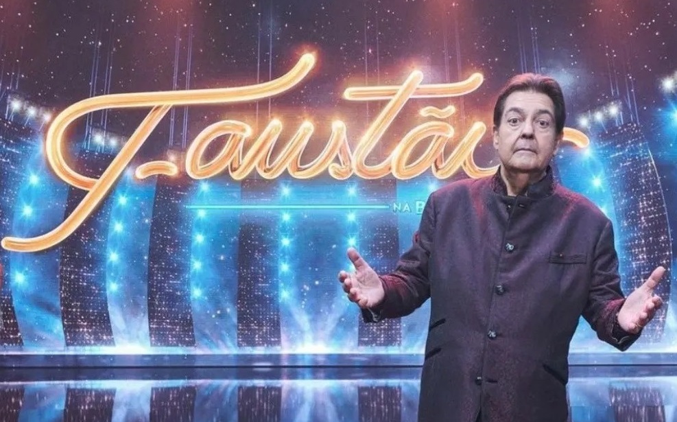 Foram desligados cerca de 10 profissionais de áreas como produção e cenografia Band demite parte da equipe de Faustão para manter programa