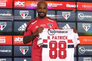 Patrick é apresentado no São Paulo