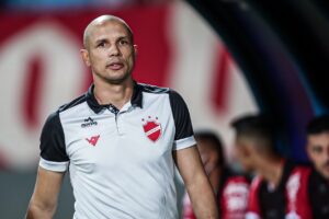 Higo Magalhães, treinador do Vila Nova