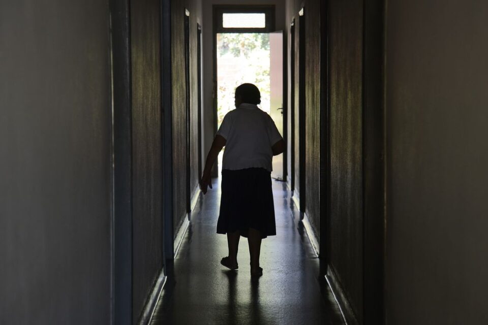 Casos de demência no mundo devem triplicar até 2050, diz estudo