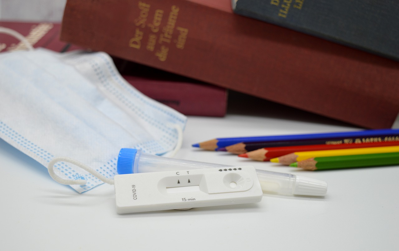 Ministério da Saúde quer autoteste como triagem para Covid