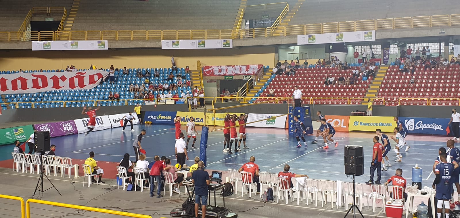 Vila Nova enfrentando Suzano Volei