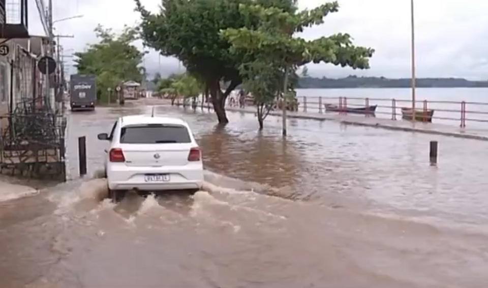 Cheia no rio Tocantins desabriga mais de 3 mil famílias no sudeste do Pará