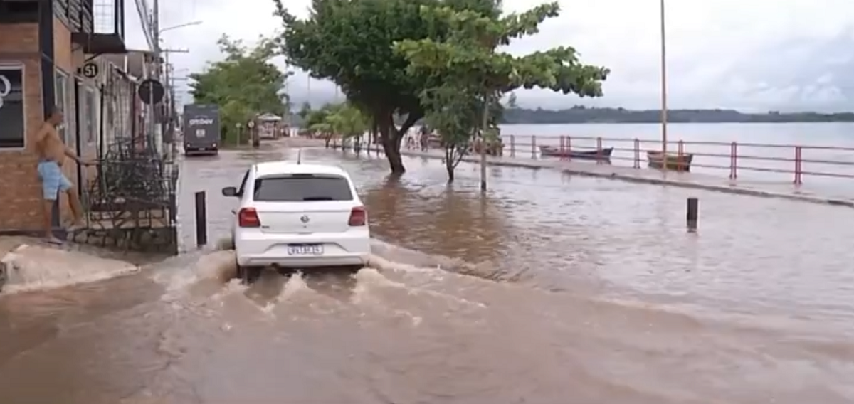 Cheia no rio Tocantins desabriga mais de 3 mil famílias no sudeste do Pará
