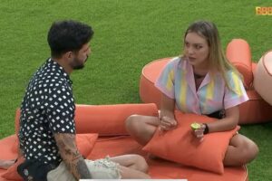 Sister acabou recuando e pedindo desculpas. BBB 22: Rodrigo briga com Bárbara por ser chamado de 'paranoico'; vídeo