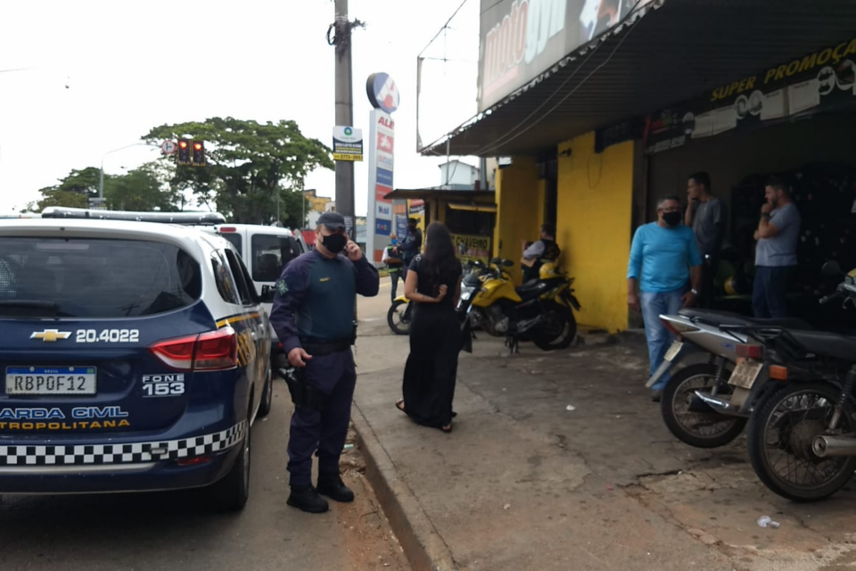 Fiscalização contou a participação da Guarda Civil Metropolitana (Foto: Seplanh) 