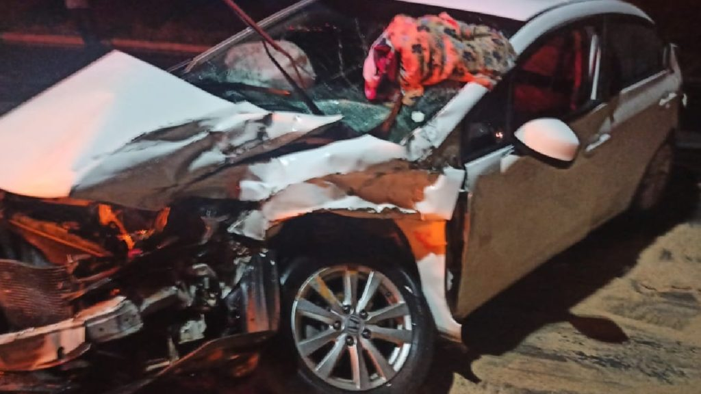 Colisão entre carreta e carro deixa seis feridos na GO-139 em Caldas Novas