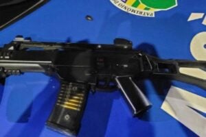 Simulacro foi apreendido em uma residência do Residencial Vale do Sol (Foto: Divulgação-PM)