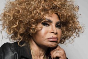 Morre cantora Elza Soares, aos 91 anos