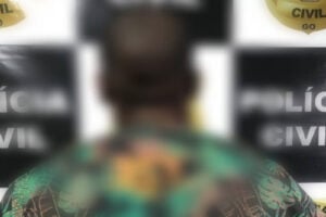 Homem agride namorada de 17 anos após ela o proibir de beber pinga em Alto Paraíso