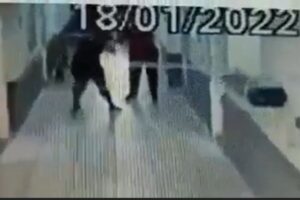 Servidoras brigam em corredor de hospital e são exoneradas no Espírito Santo