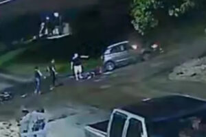 Delegado e Demóstenes se acusam de fazer "manobra" em caso de acidente de trânsito em Anápolis