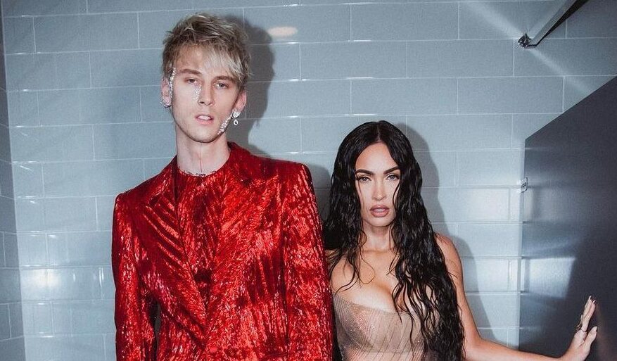 Megan Fox sangue Machine Gun Kelly Atriz garante que casal tem costume apenas para rituais. Megan Fox diz que bebe sangue de Machine Gun Kelly de vez em quando