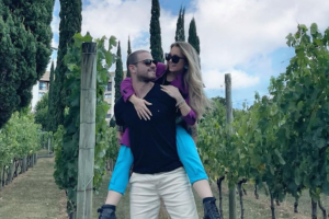 Carla Diaz assume namoro com vereador paulista Felipe Becari