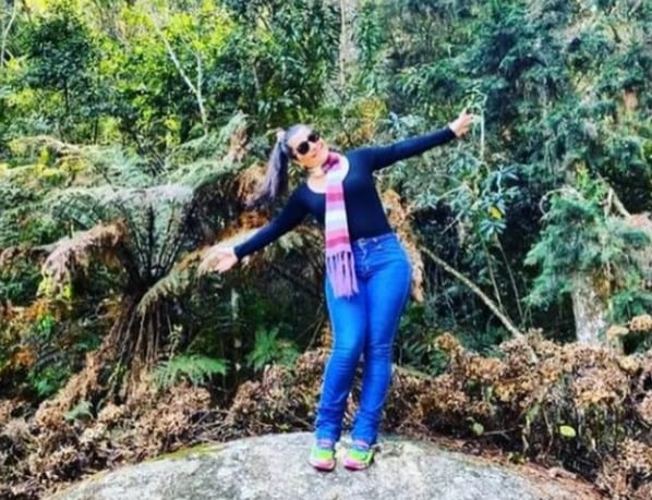 Mulher posta foto de viagem, perde prisão domiciliar e alega ser '#tbt'