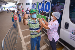 Mais de 825 mil pessoas não tomaram a 2ª dose contra a Covid, em Goiás