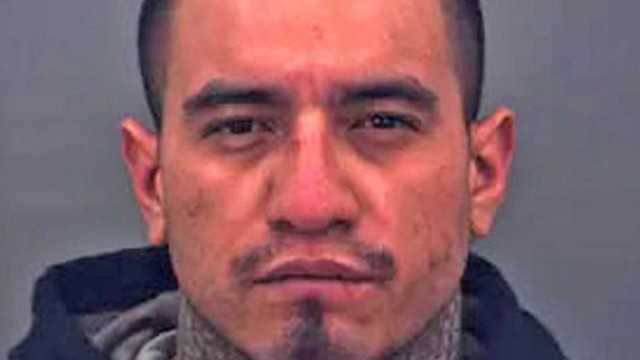 José Manuel Guzman foi preso enquanto limpava o sangue da vítima. Homem mata a irmã, com quem tinha relacionamento sexual