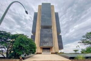 Inflação atingirá pico em abril ou maio, diz presidente do BC