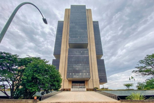 Inflação atingirá pico em abril ou maio, diz presidente do BC